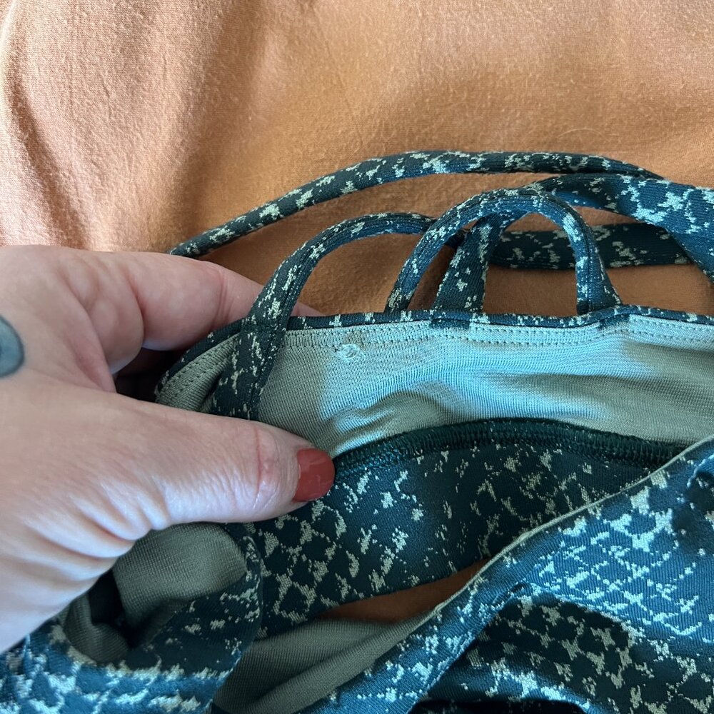BUNDLE Lululemon Stretch High-Rise Jogger Full Length & Energy Bra, Size 8 - Picture 10 of 11
